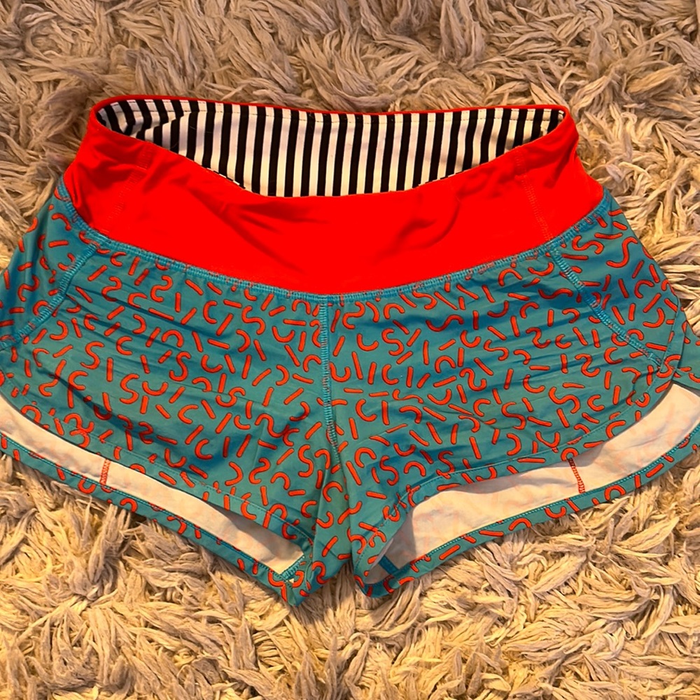 Lulu speed up shorts 2.5 in size 2
